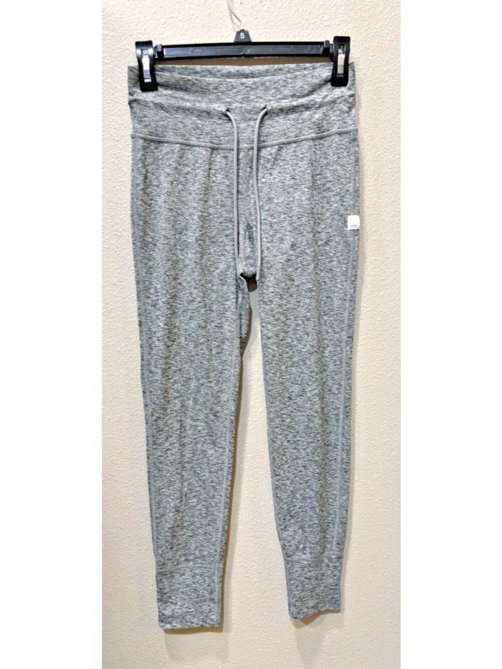 Vuori Daily 7/8 Leggings Sz XS Heather Gray High Rise Drawstring Cuffed Athletic